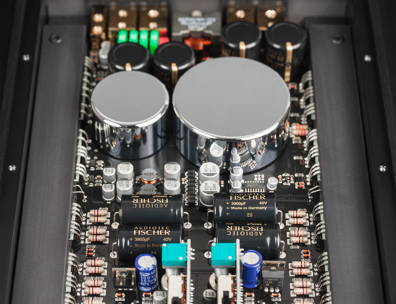 BRAX GX2400 - 4x240W RMS High-End Analog Amplifier